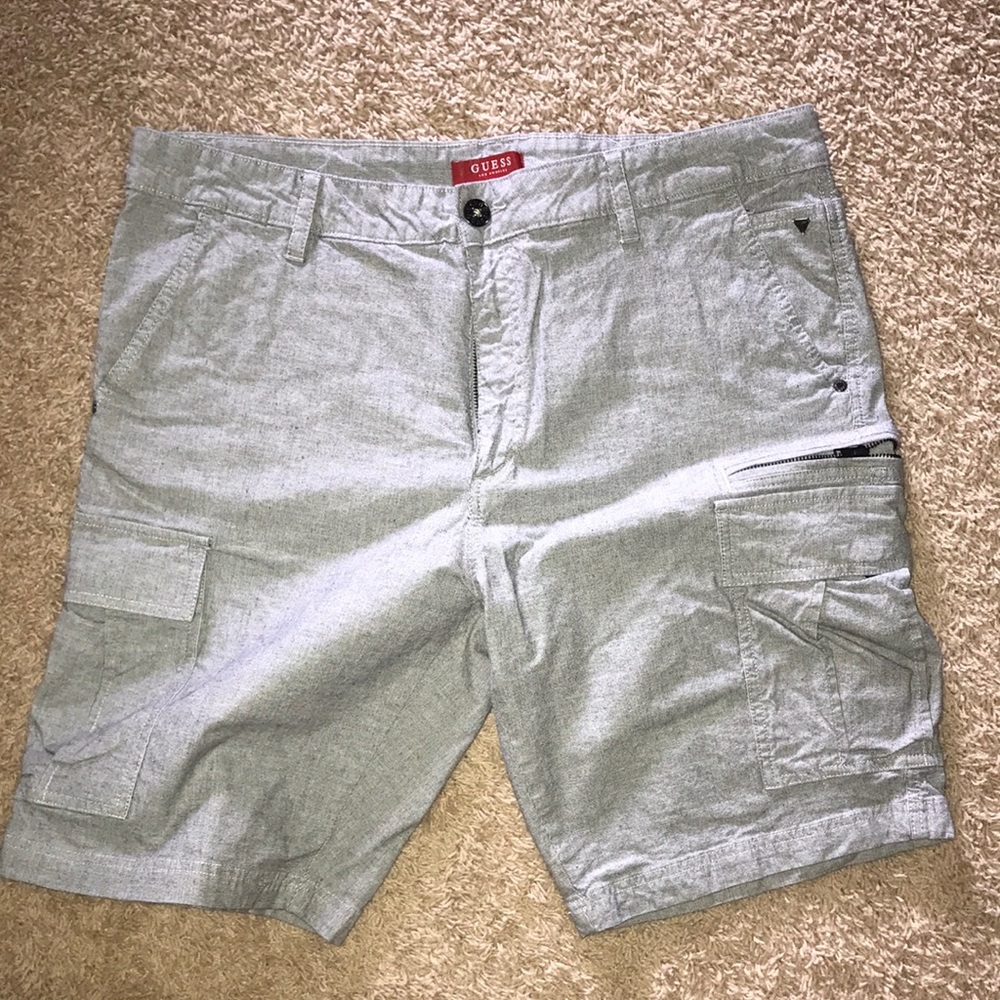 Men’s guess shorts